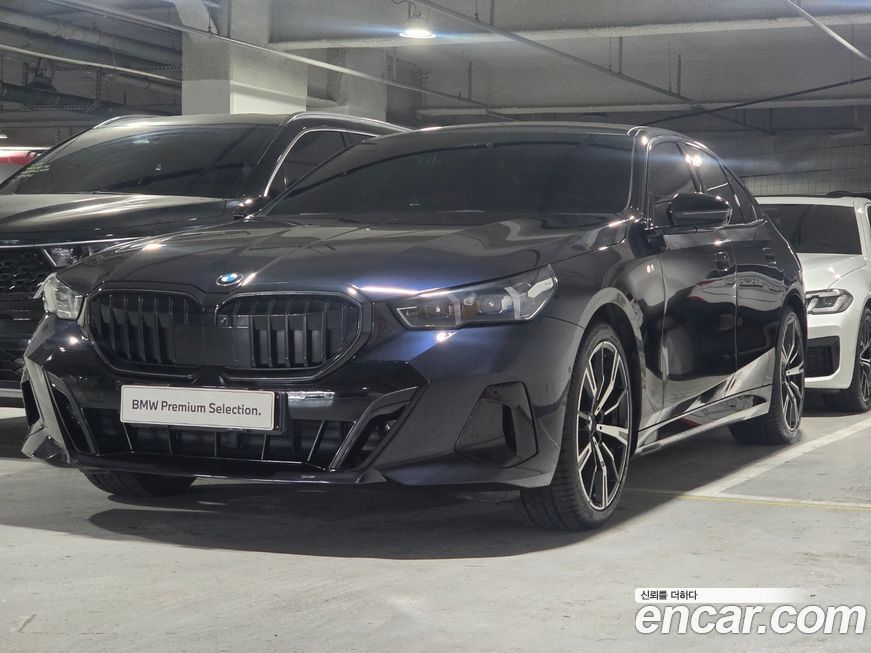 BMW 5-Series 530i xDrive M Sport, 2024