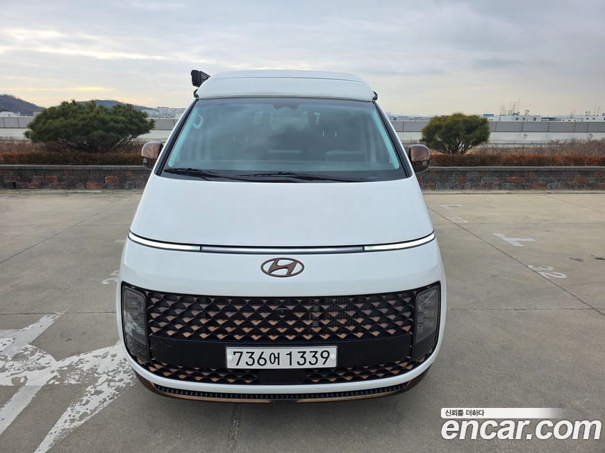 Hyundai Staria 4WD Camper, 2023