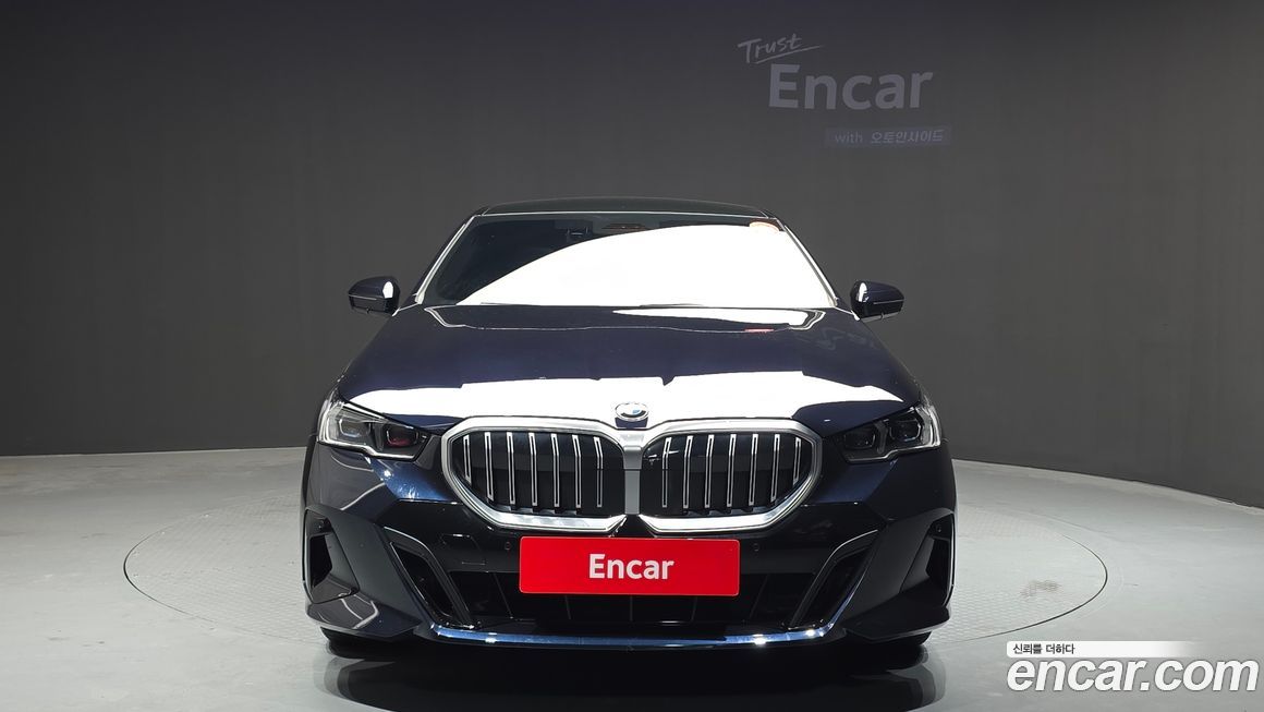 BMW 5-Series 523d M Sport, 2024