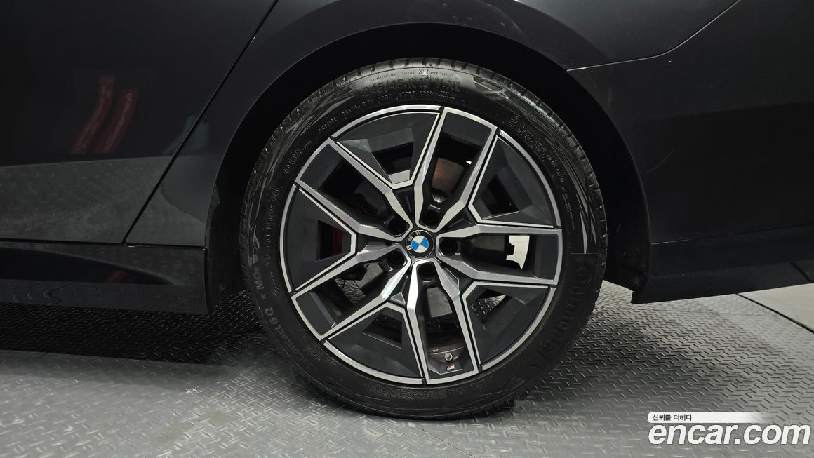 BMW 5-Series 520i Special Edition, 2025
