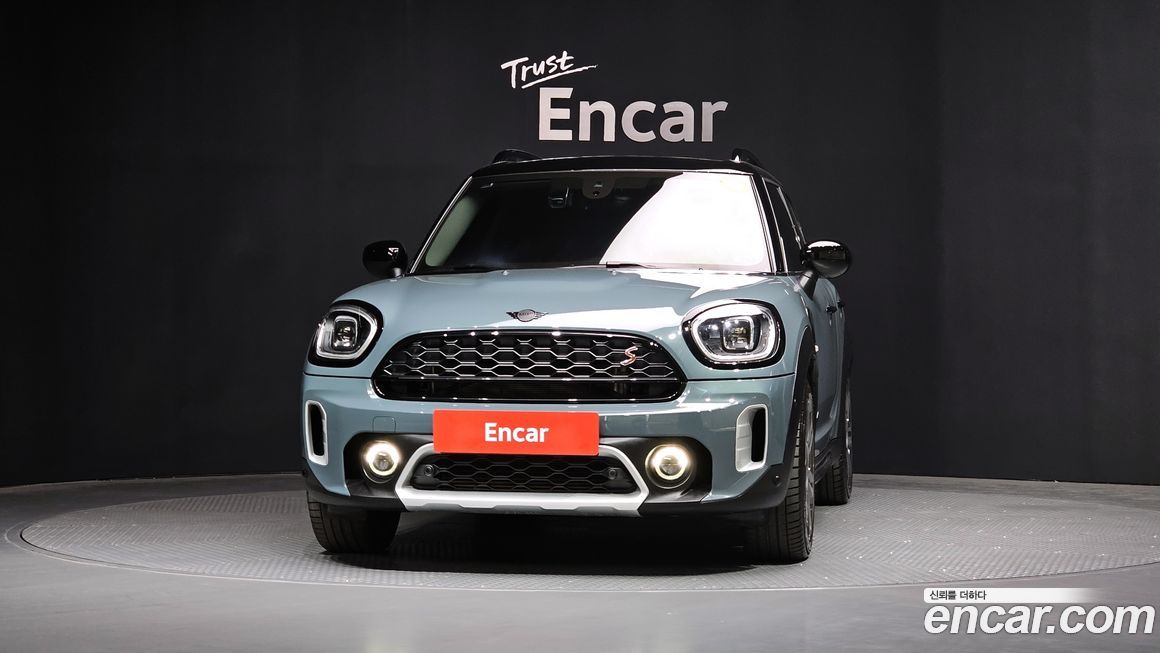 Mini Countryman ALL4 Classic Launch Pack, 2023