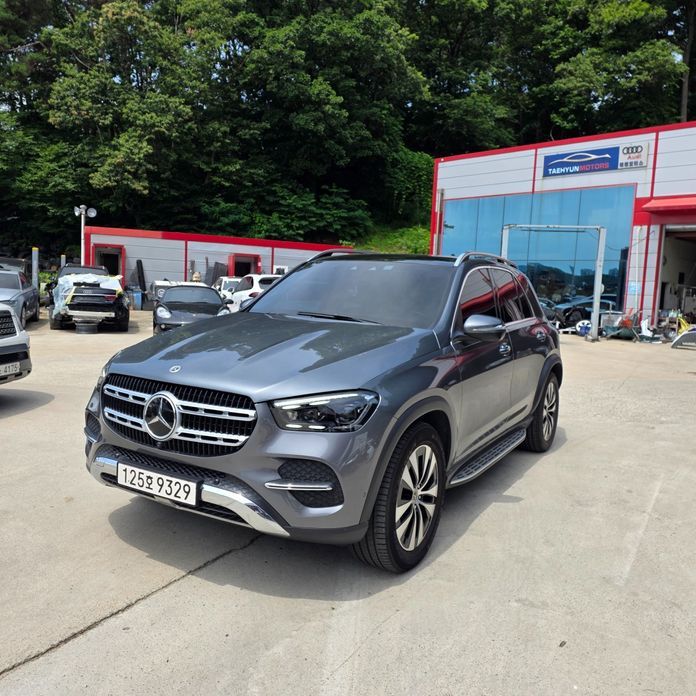 Mercedes-Benz GLE-Class GLE300d 4MATIC, 2024