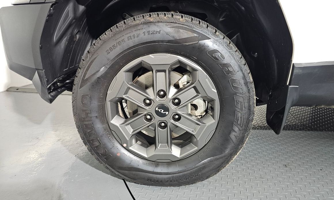 Kia Tasman 2.5T Gasoline 4WD, 2026