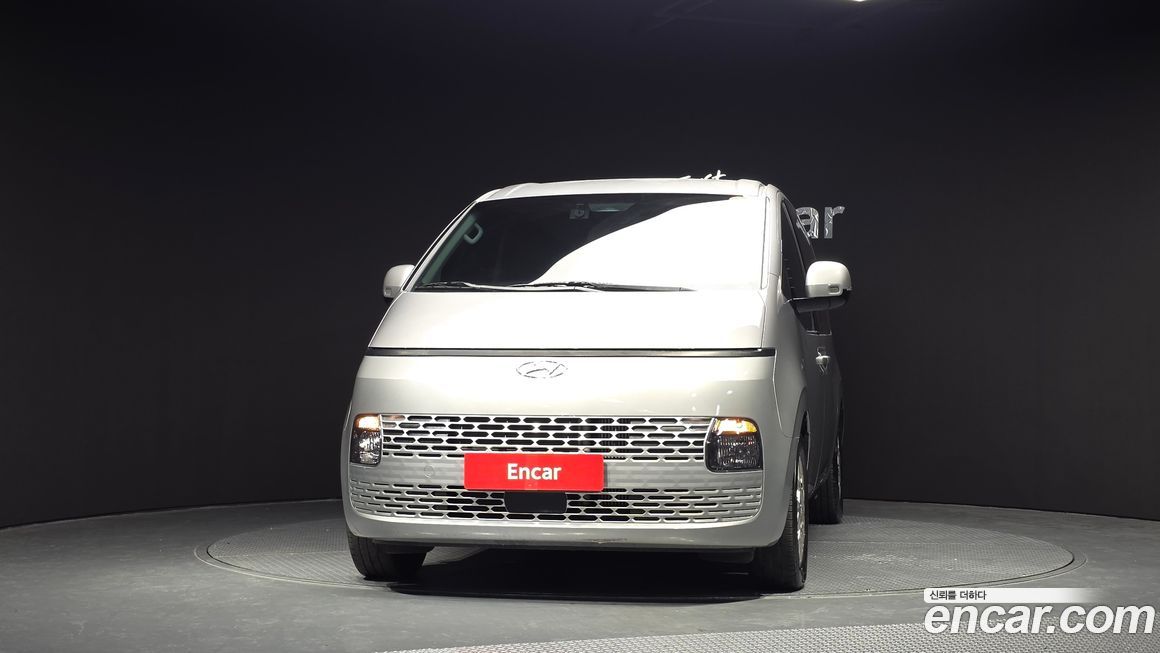 Hyundai Staria Tourer 9-Seater, 2024