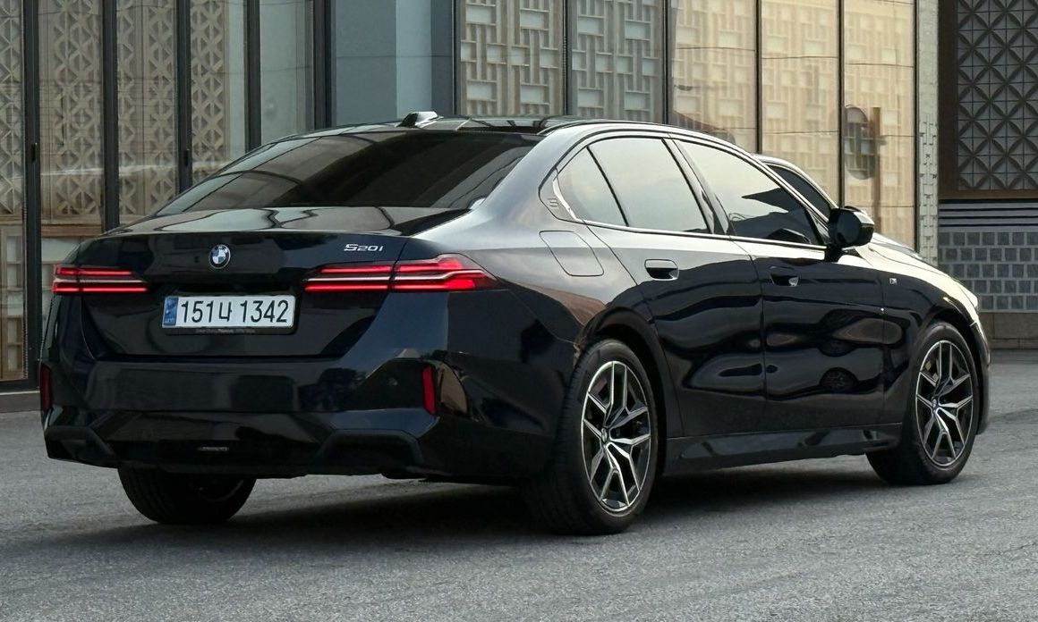 BMW 5-Series 520i M Sport, 2024