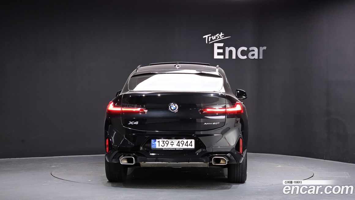 BMW X4 xDrive20i M Sport, 2023
