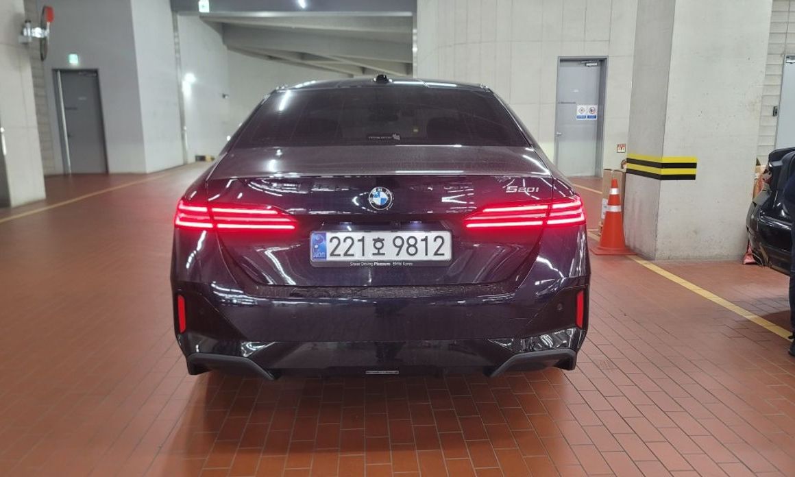 BMW 5-Series 520i M Sport, 2024
