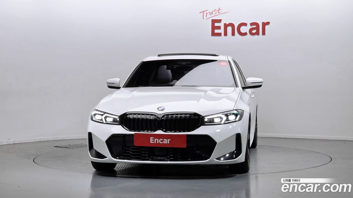 BMW 3-Series 320i M Sport, 2023