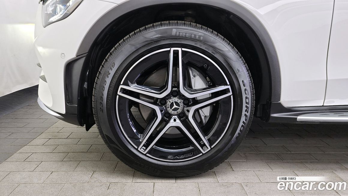 Mercedes-Benz GLC-Class GCL300 4MATIC Coupe, 2023