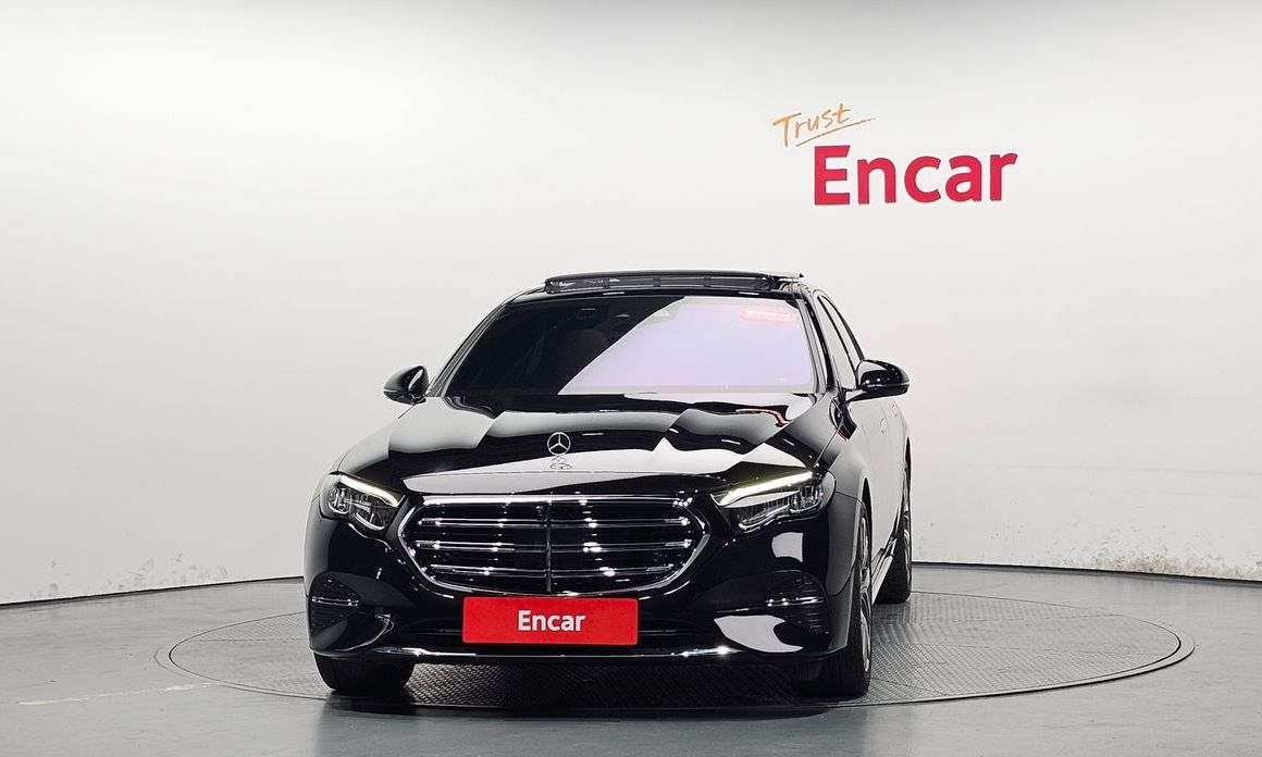 Mercedes-Benz E-Class E220d 4MATIC Exclusive, 2024