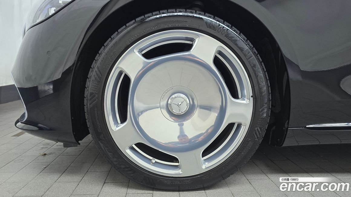 Mercedes-Benz S-Class Maybach S580 4MATIC, 2024