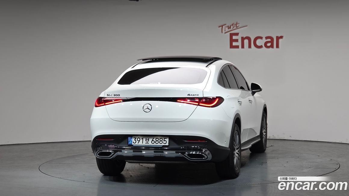 Mercedes-Benz GLC-Class GLC300 4MATIC Avnatgarde Coupe, 2025