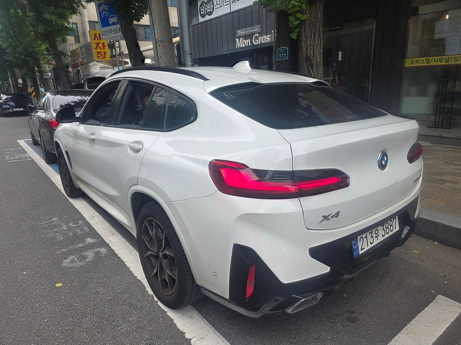 BMW X4 xDrive20i M Sport, 2024