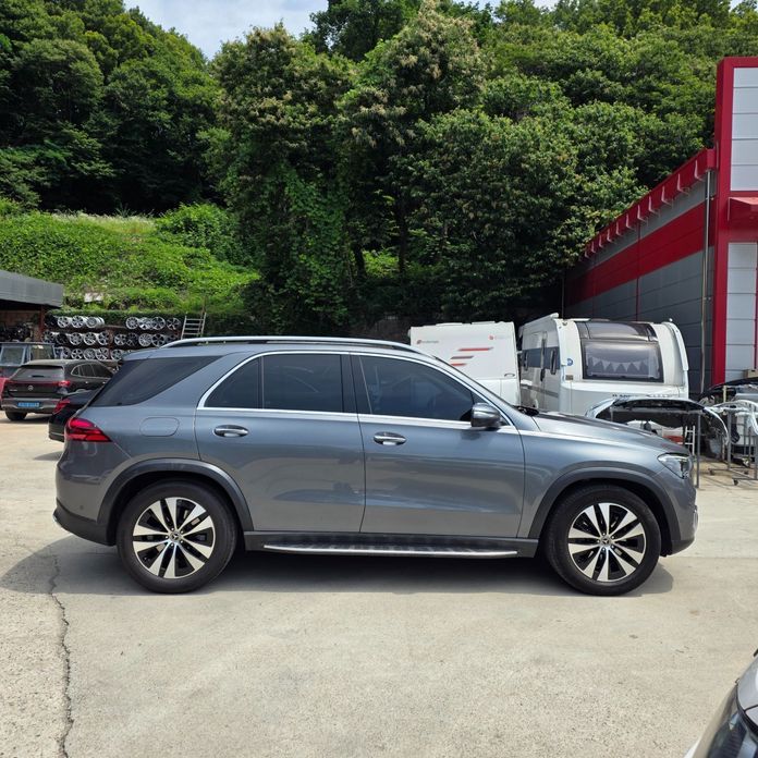 Mercedes-Benz GLE-Class GLE300d 4MATIC, 2024