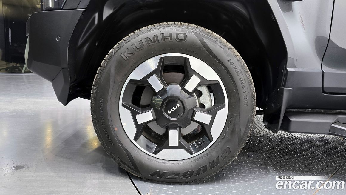 Kia Tasman 2.5T Gasoline 4WD, 2026