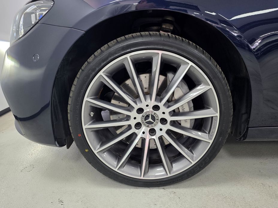 Mercedes-Benz E-Class E350 4MATIC AMG Line, 2022