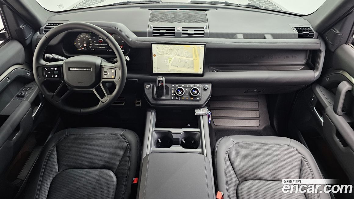 Land Rover Defender 90 D250 X-Dynamic SE, 2025