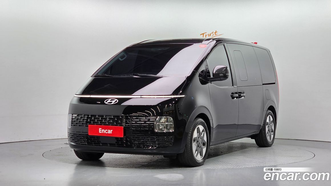 Hyundai Staria Tourer 9-Seater, 2025