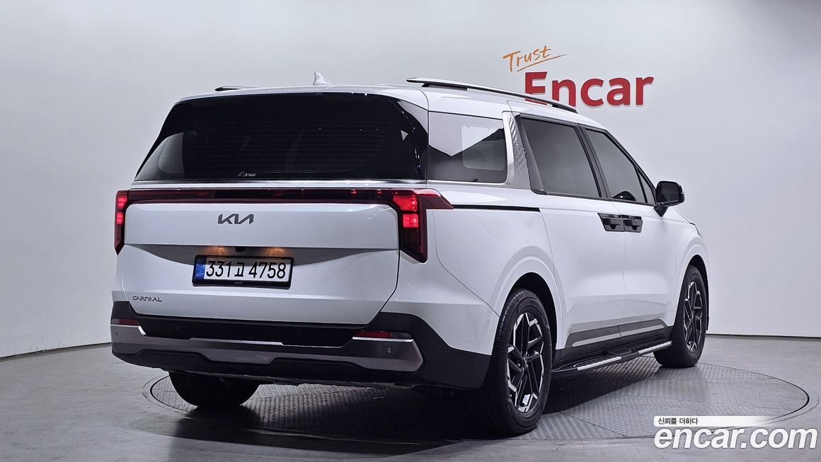 Kia Carnival 9-Seater Noblesse, 2025