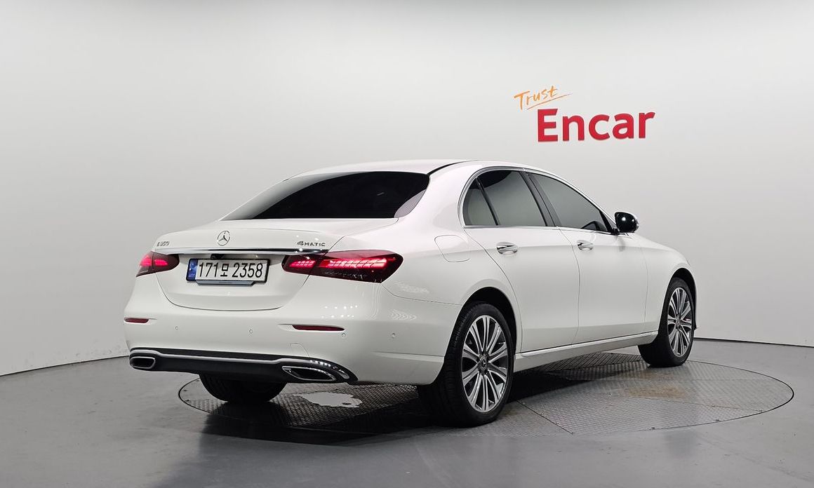 Mercedes-Benz E-Class E350 4MATIC Exclusive, 2023