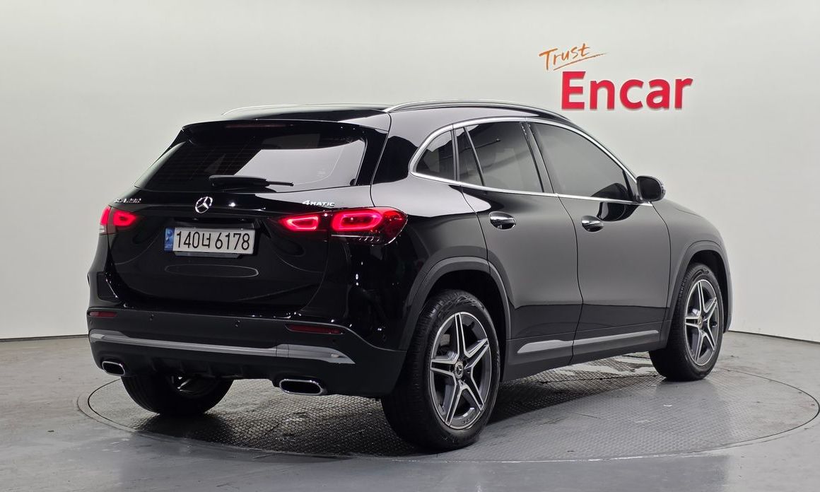 Mercedes-Benz GLA-Class GLA250 4MATIC, 2023