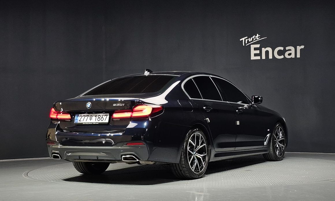 BMW 5-Series 530i M Sport Package, 2022