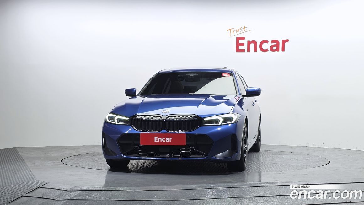 BMW 3-Series 320i M Sport, 2023