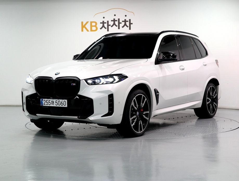 BMW X5 M60i, 2024