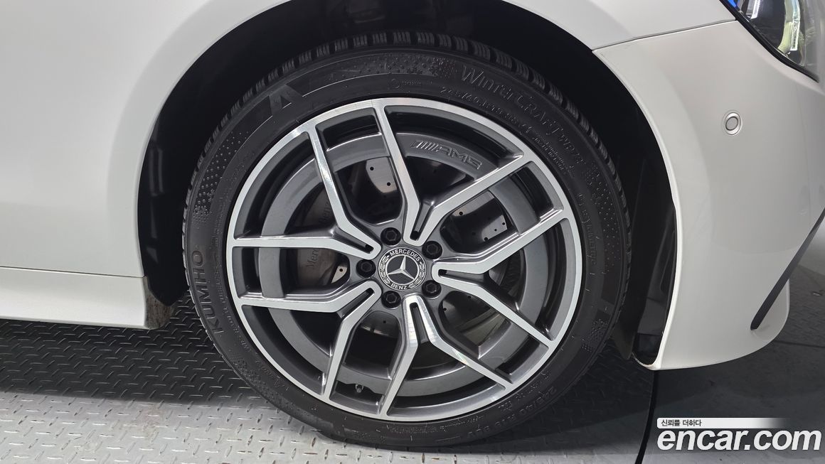 Mercedes-Benz E-Class E300d 4MATIC Coupe, 2022