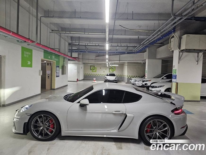 Porsche 718 4.0 GT4, 2023