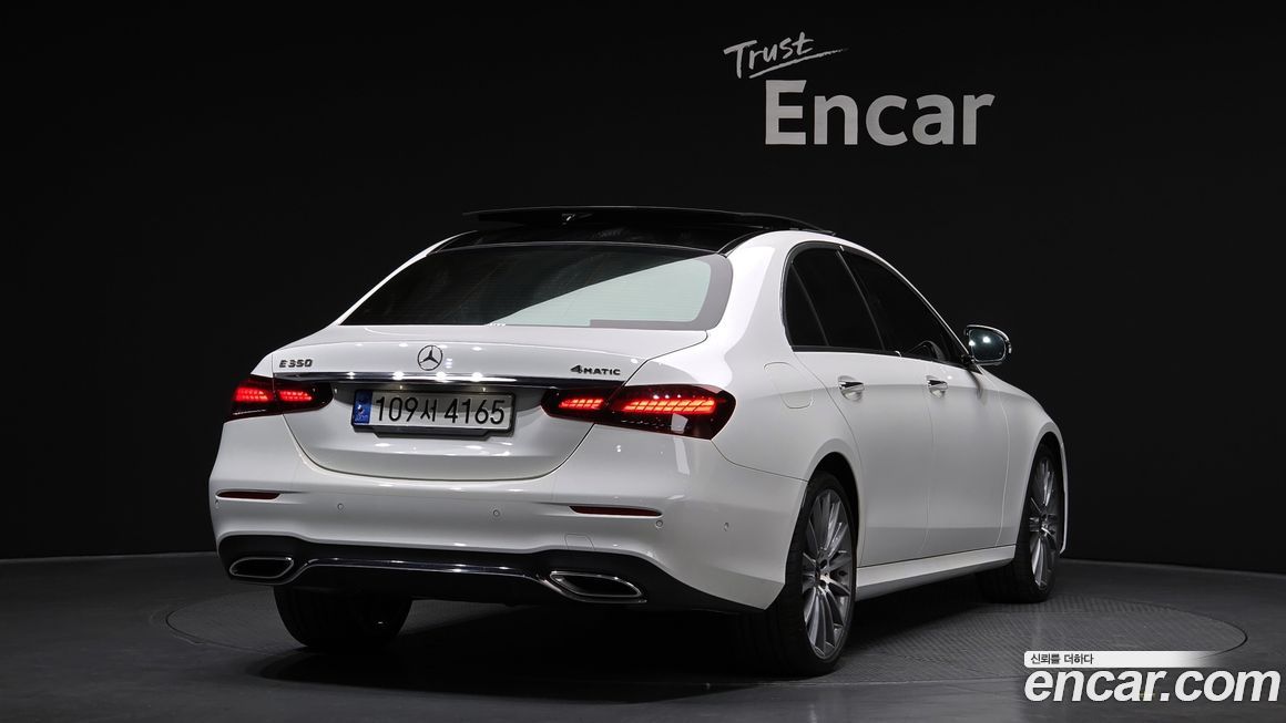 Mercedes-Benz E-Class E350 4MATIC AMG Line, 2022