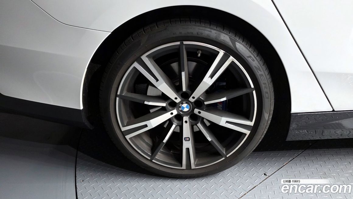 BMW 5-Series 530i xDrive M Sport, 2024