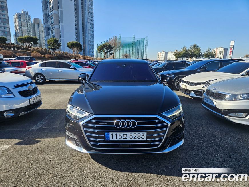 Audi A8 55 TFSI Quattro LWB, 2021