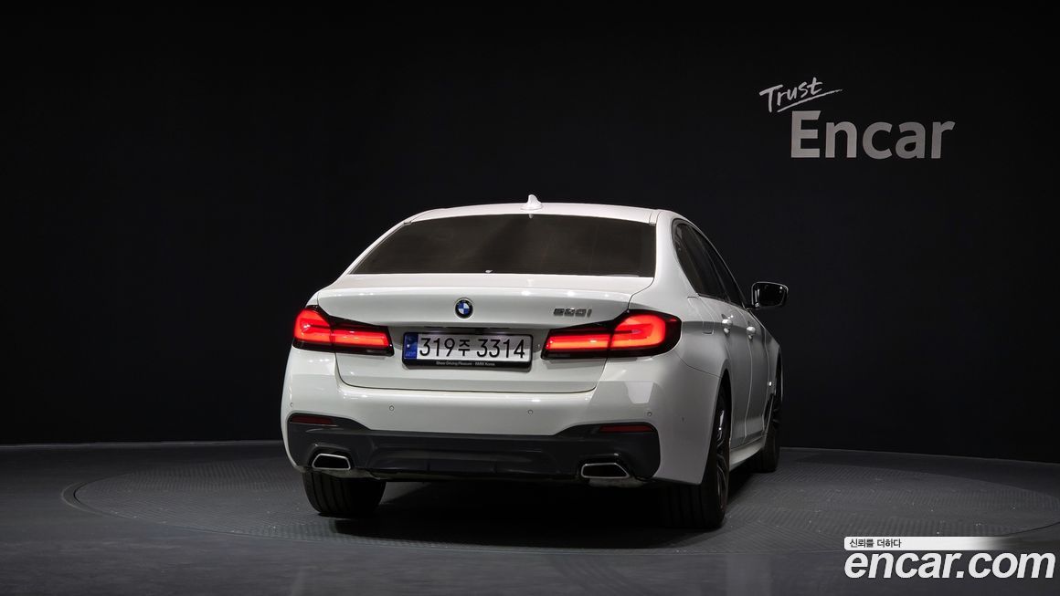 BMW 5-Series 520i M Sport, 2023