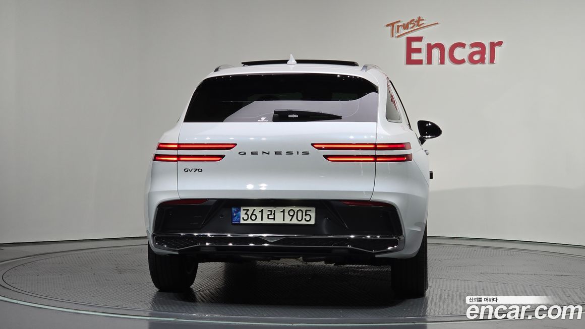 Genesis GV70 2.5T Gasoline 2WD, 2025