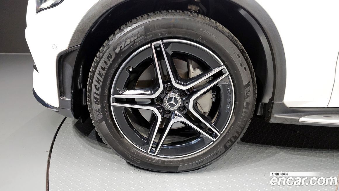 Mercedes-Benz GLC-Class GCL300 4MATIC Coupe, 2023