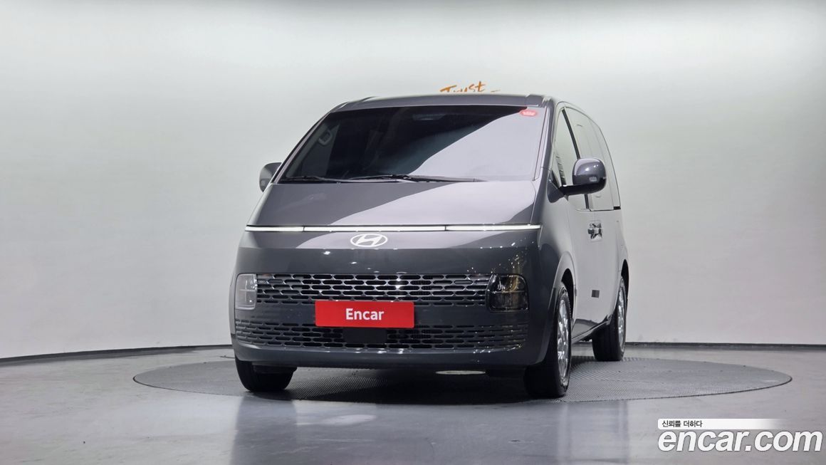 Hyundai Staria Cargo 5-Seater, 2025