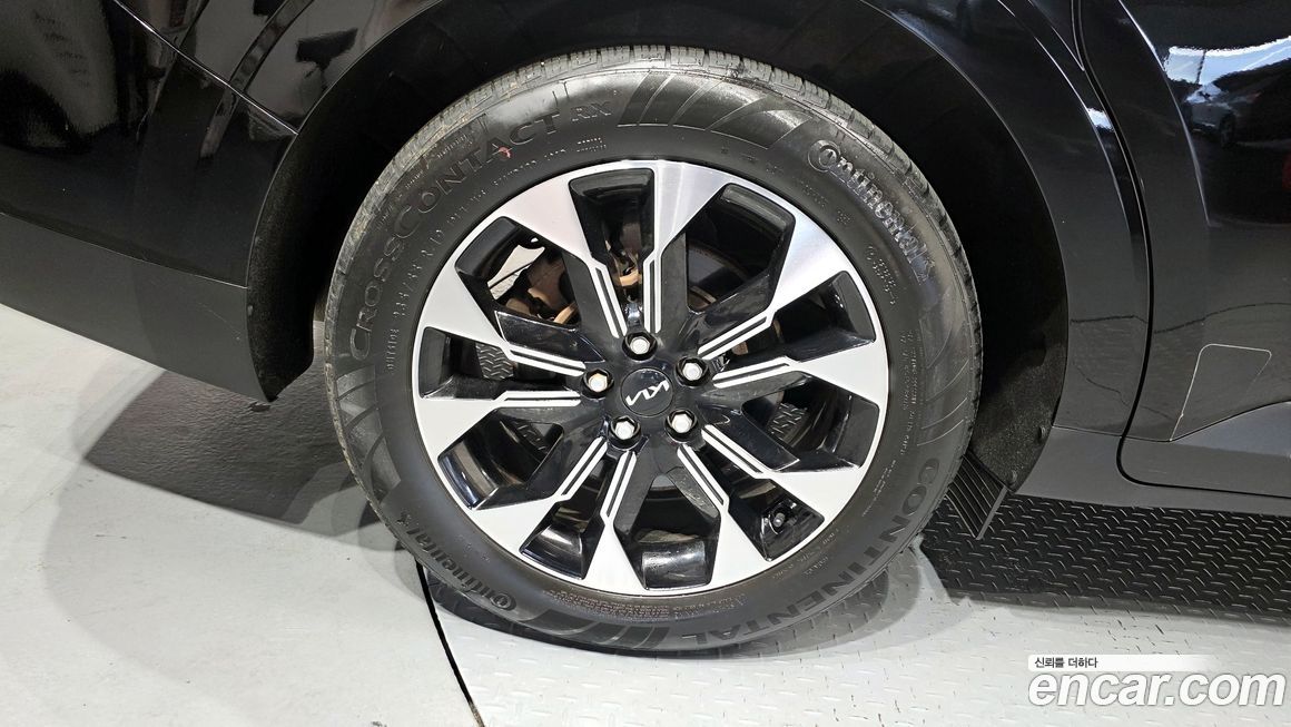 Kia Carnival 9-Seater Signature, 2023