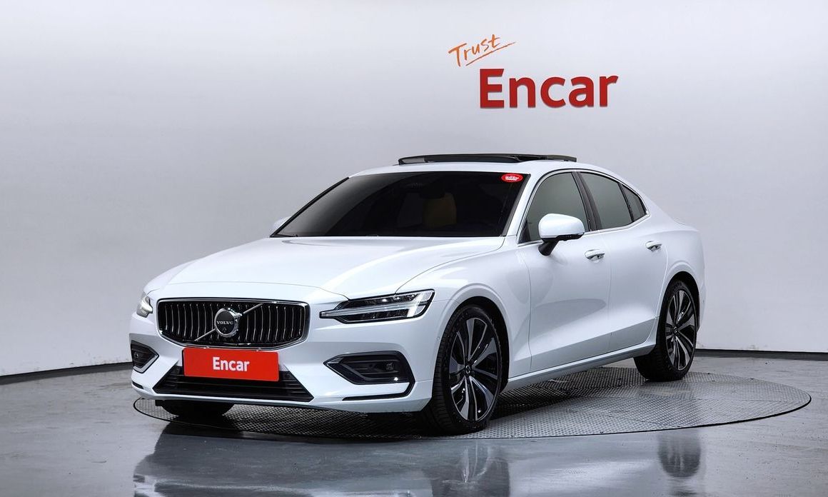 Volvo S60 B5 Ultimate Bright, 2024