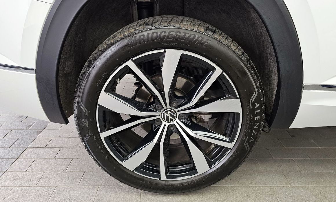 Volkswagen Atlas 2.0 TSI R-LINE 6-Seater, 2025