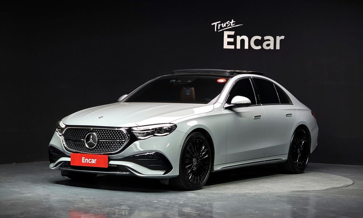 Mercedes-Benz E-Class E300 4MATIC AMG Line Premiere Special, 2024