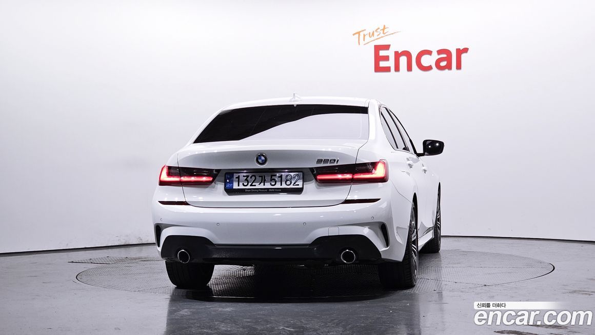 BMW 3-Series 320i M Sport, 2022