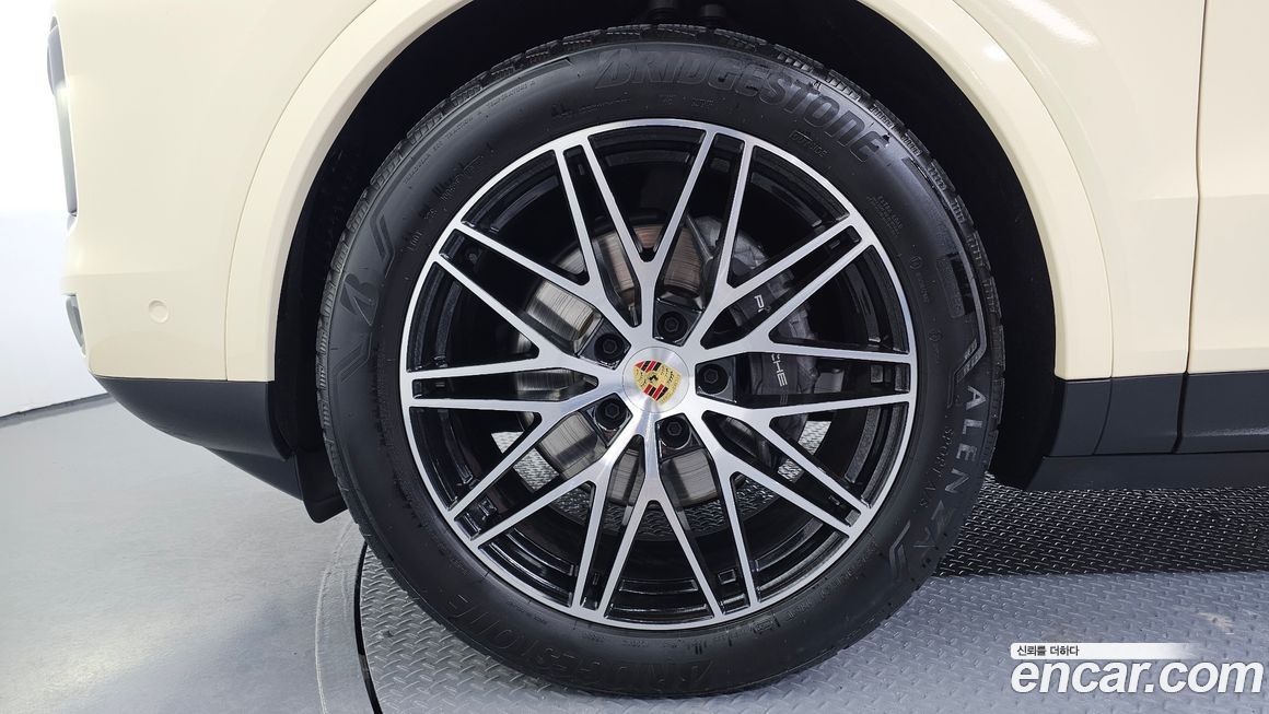 Porsche Cayenne 3.0 Coupe, 2024