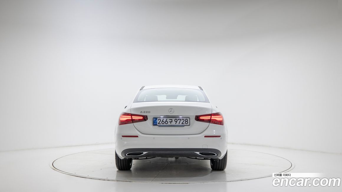 Mercedes-Benz A-Class A220 Sedan, 2026