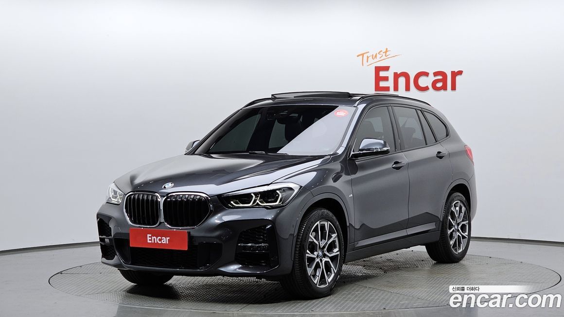 BMW X1 xDrive 20i M Sport, 2022