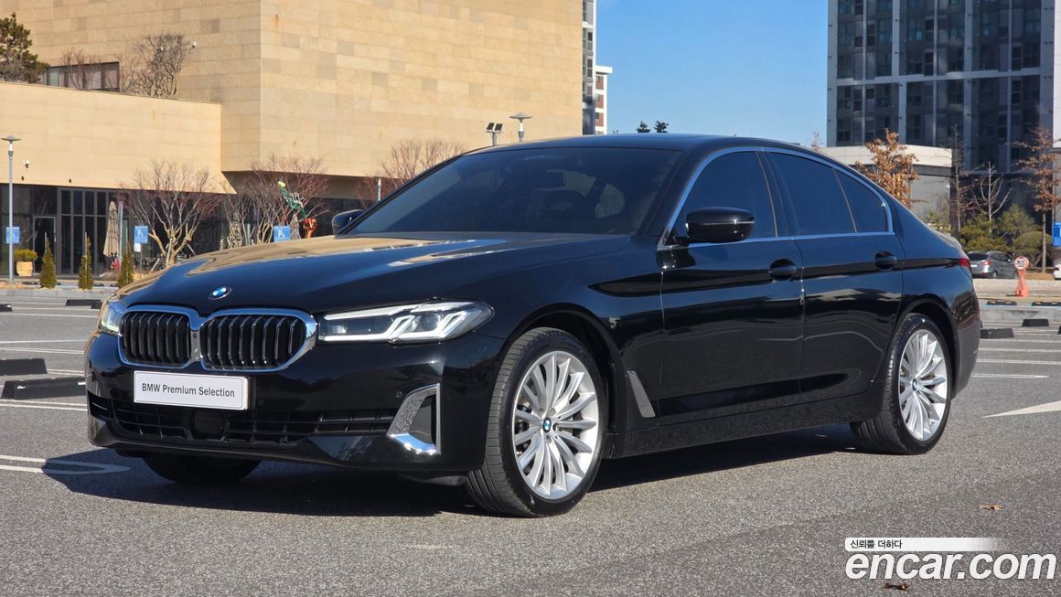 BMW 5-Series 530i xDrive Luxury, 2023
