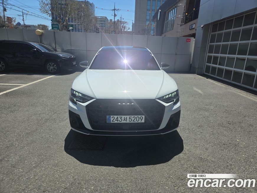 Audi S8 4.0 TFSI Quattro LWB, 2023