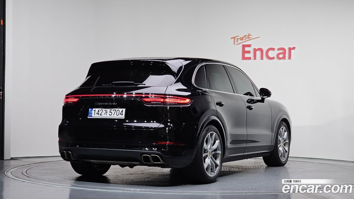 Porsche Cayenne 4.0 Turbo, 2023