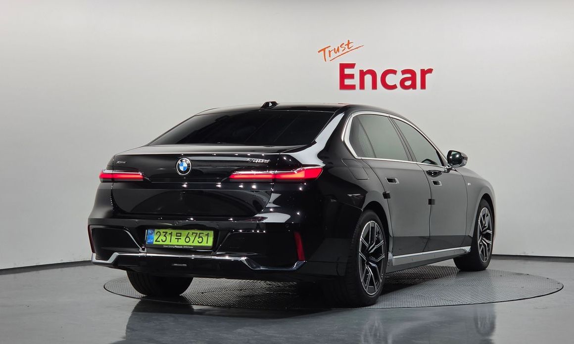 BMW 7-Series 740d xDrive M Sport, 2025