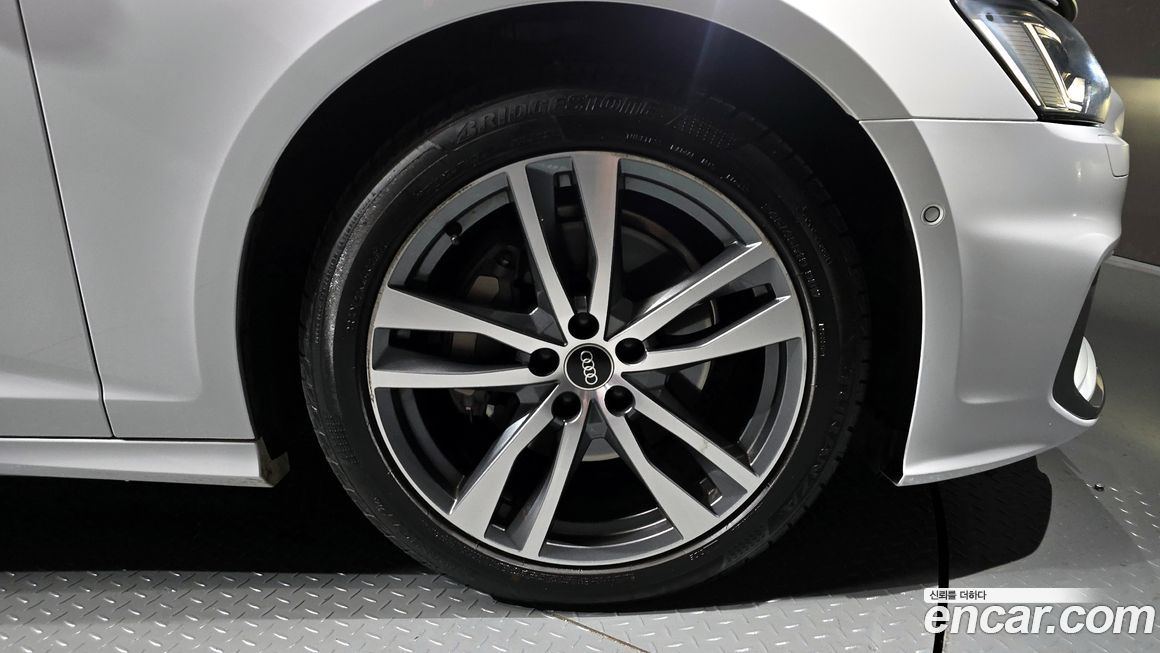 Audi A6 45 TFSI Premium, 2022